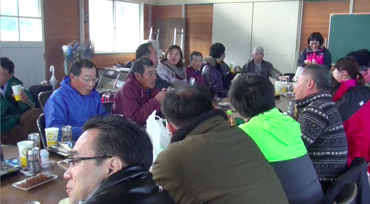 集会所で昼食会